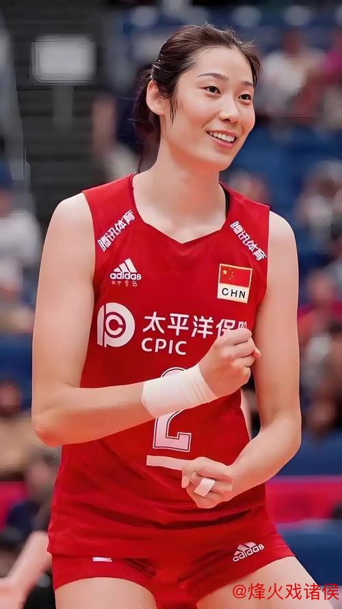 问鼎娱乐下载入口 朱婷与庄宇珊互赠圣诞礼物，中国女排2号球衣传承意义深远